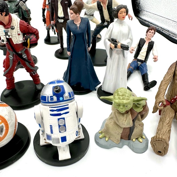 Lot of 20 Star Wars Cake Toppers Figures 4” Disney Store - Picture 2 of 10